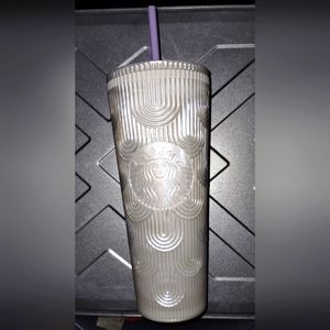 Starbucks White Pearl Siren Mermaid Scale Tumbler venti cold cup BNWT 24 OZ